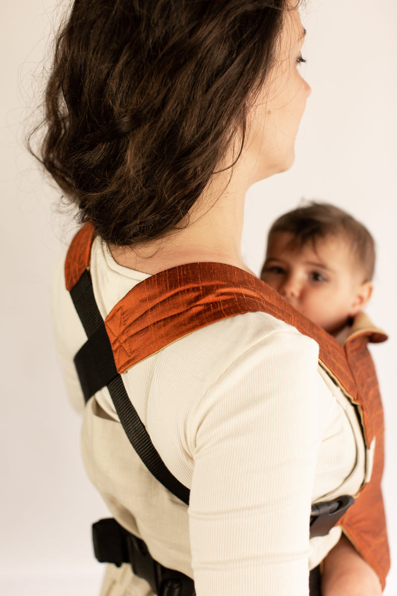 Silk baby carrier outlet